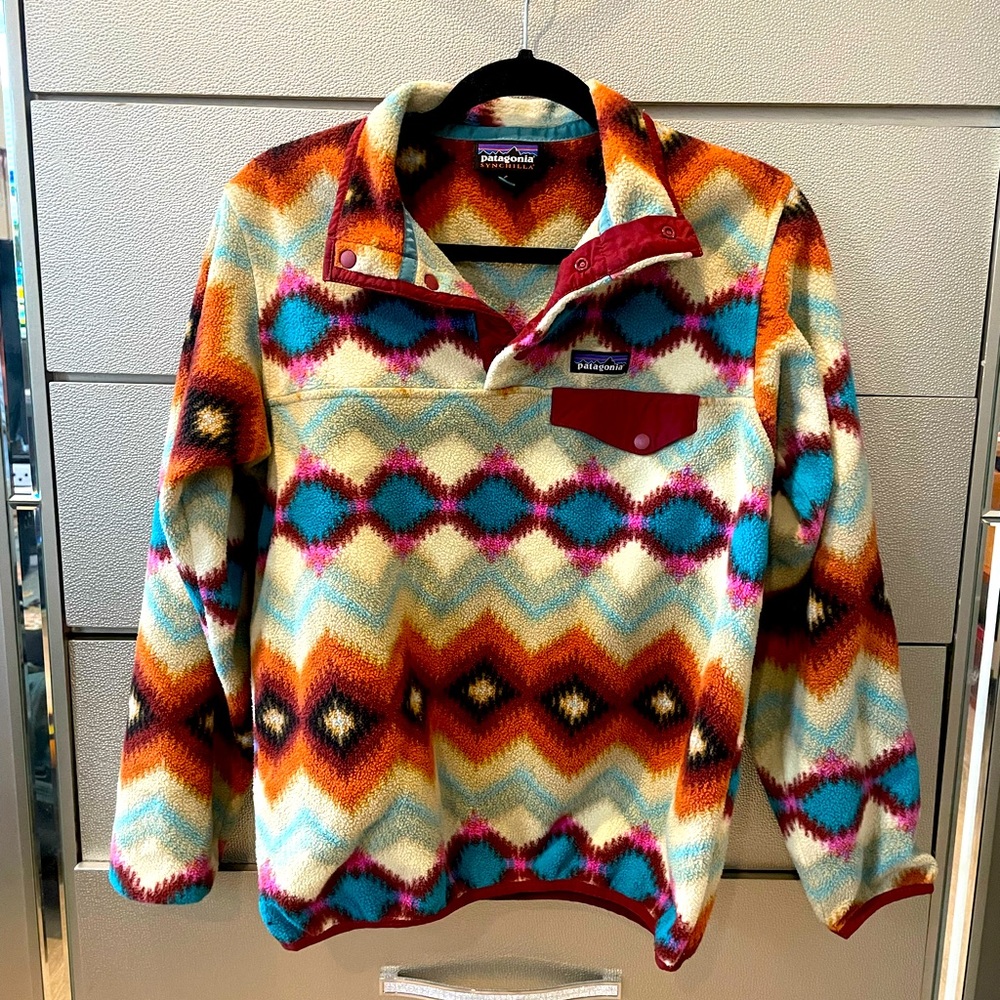 PATAGONIA Synchilla Snap-T Fleece Pullover Color: Timber Twist Aztec Pink Small